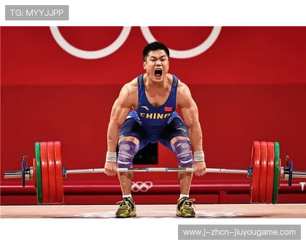 举重吕小军再次成功举起惊人重量：力量与坚持的全景式讲述